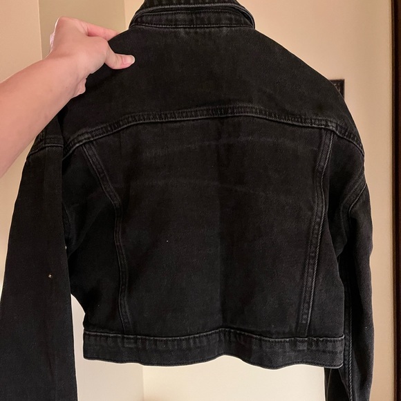 Asos black cropped oversized denim jacket - Picture 2 of 3